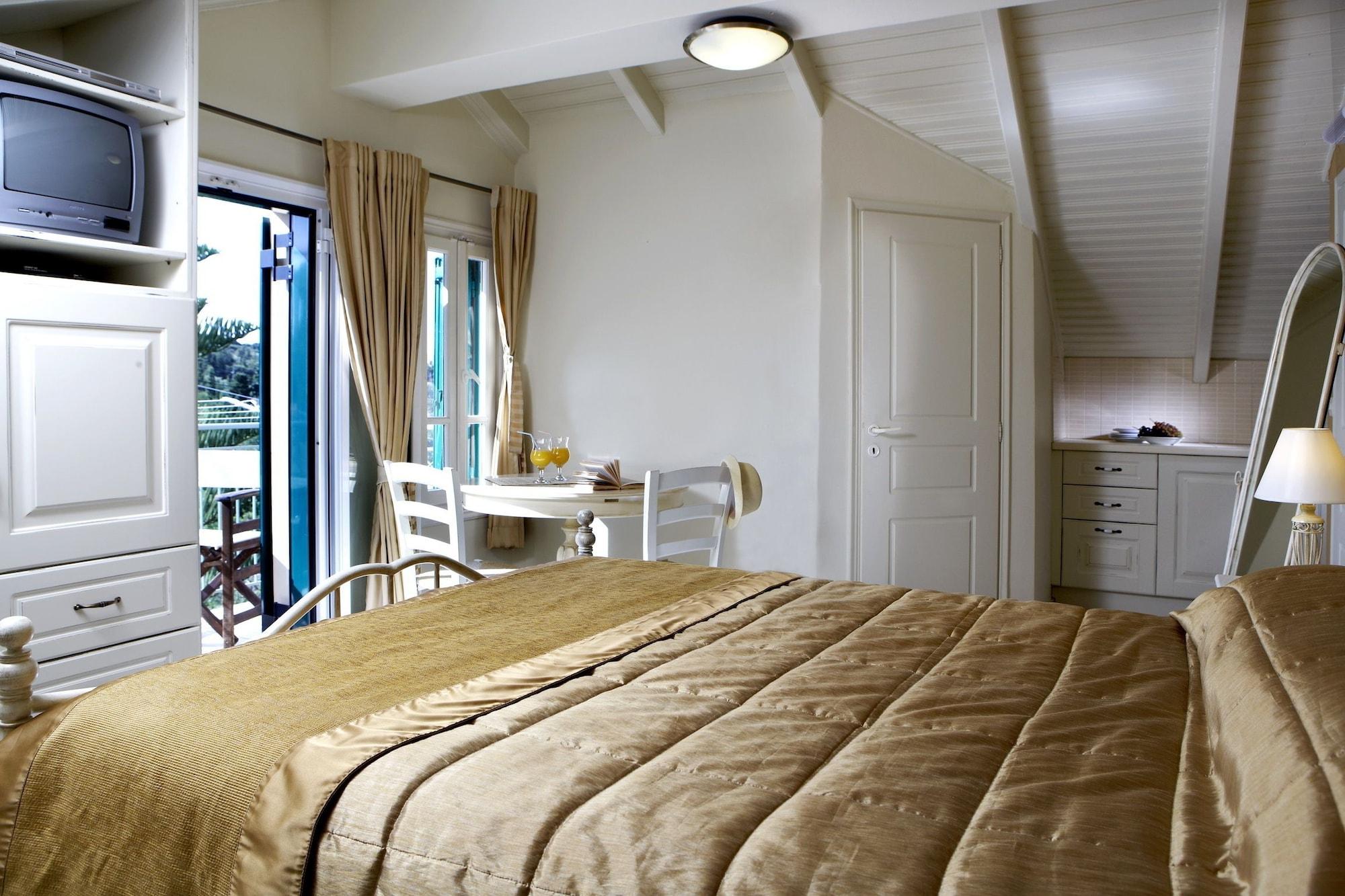 Dafnoudi Hotel Apartments Antipata  Exteriér fotografie